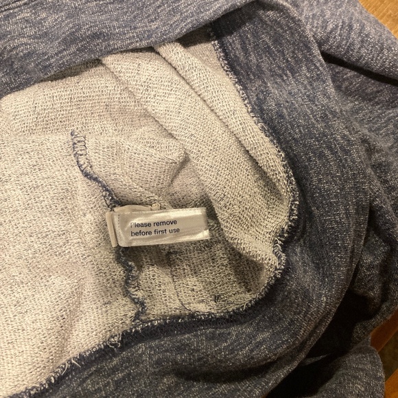 Lucky Brand Softest Knitwear Grey Label Size M - Picture 8 of 8